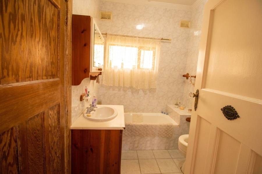 4 Bedroom Property for Sale in Berea Eastern Cape